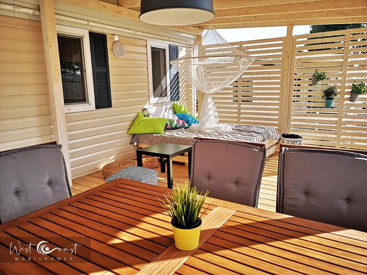 West Coast Mobilhome With Xxl Terrace Tar-Vabriga 외부 사진