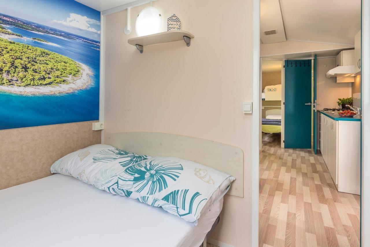 West Coast Mobilhome With Xxl Terrace Tar-Vabriga 외부 사진